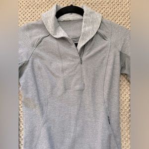 Lululemon Pullover size 4